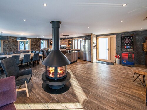 Chalet familial spacieux avec SPA, salle de jeux, près des pistes - 14 pers, Vosges
