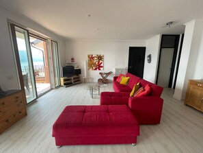 Televisión y reproductor de DVD