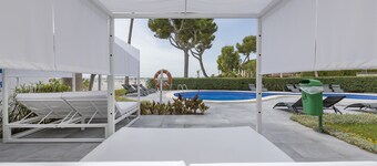 Sand Beach Apartments