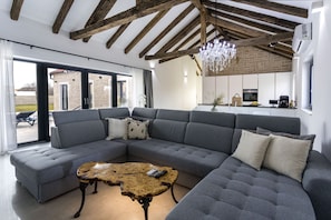 Villa, 3 Bedrooms, Private Pool, Sea View | Living room