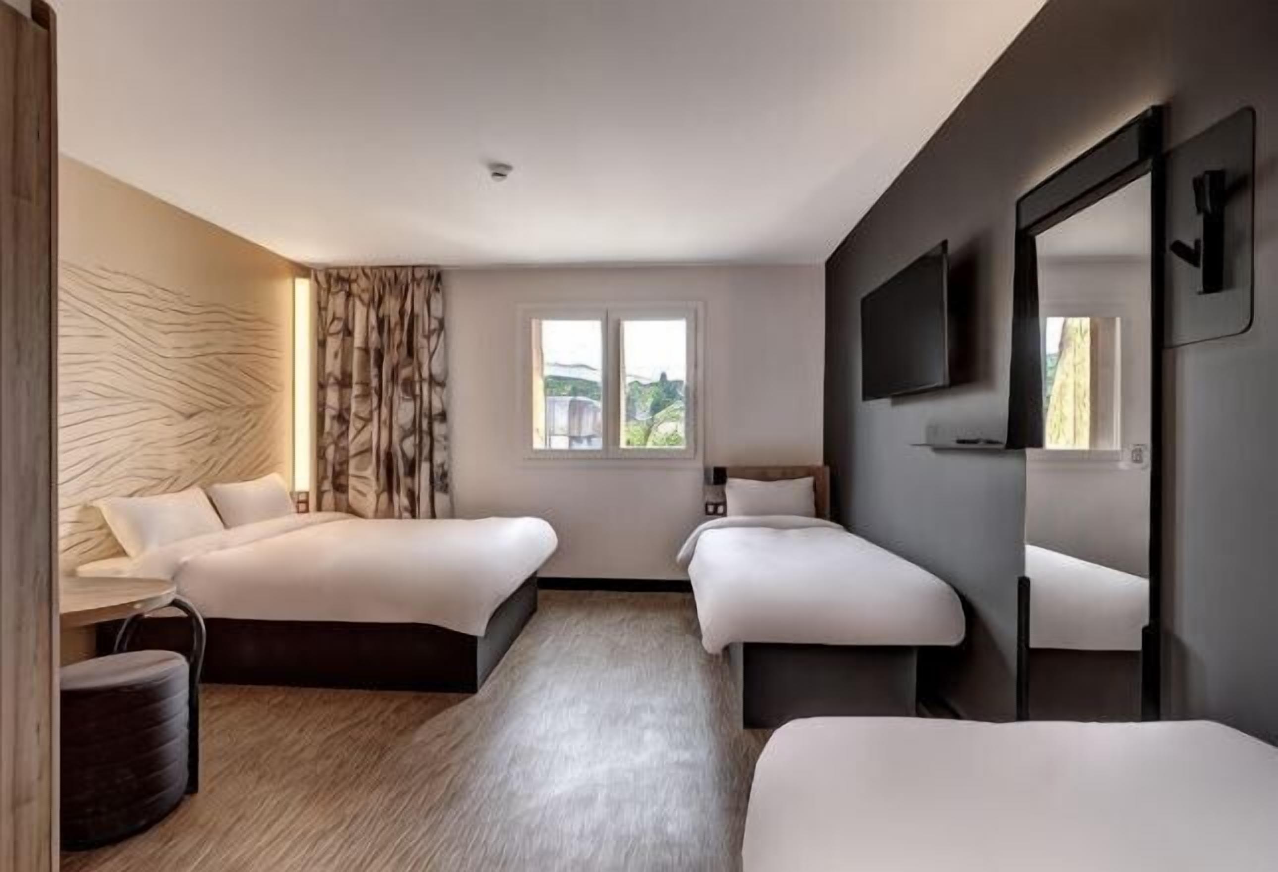 Desk, iron/ironing board, free WiFi, bed sheets