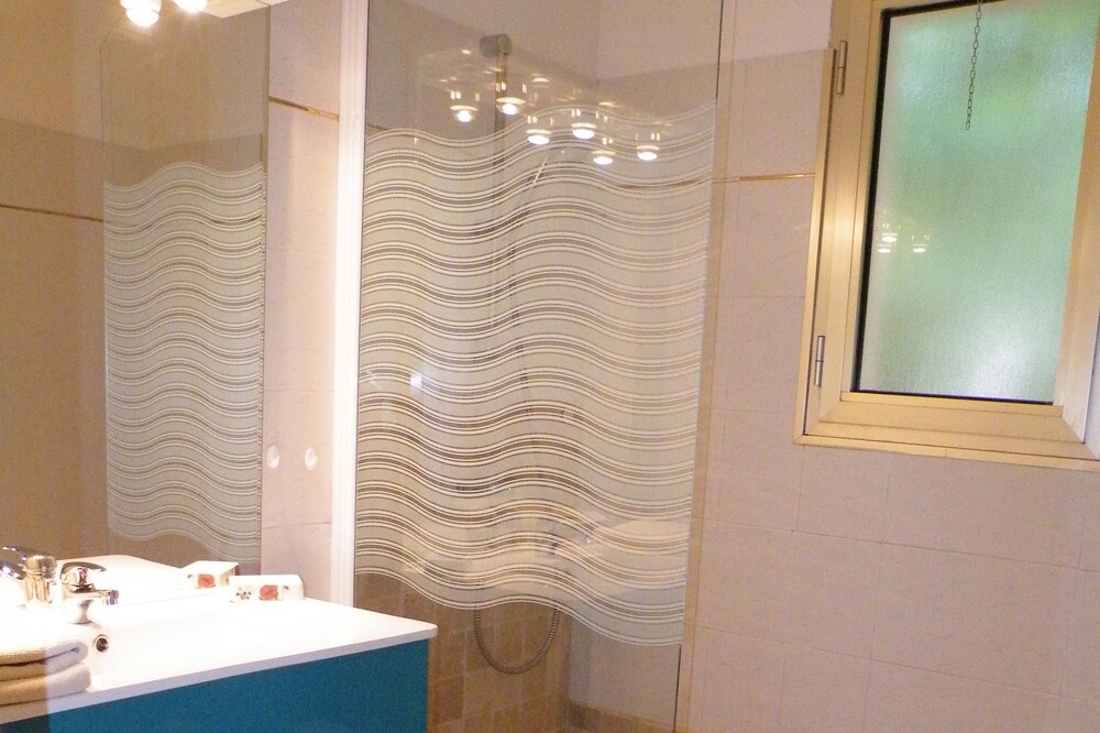 Appartement dans villa à 400 mètres des Thermes et du centre