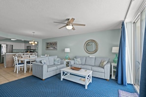 TV - Luxury oceanfront condo - Indoor/Outdoor Pools + Free Attraction Tickets! (North Myrtle Beach)