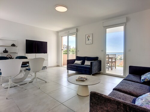 (001)  La vue mer des blanquetiers