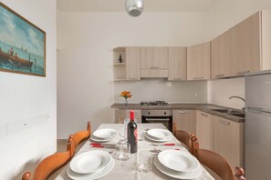 Full-sized fridge, oven - 1826 Villetta Solaire (Porto Cesareo)