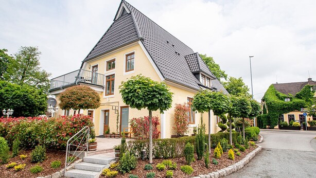 Exterior - Fliegendes Perlhuhn (Lilienthal)