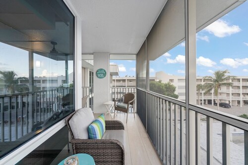 Island Beach Club #P3A is a 2/2 vacation rental on Sanibel Island!