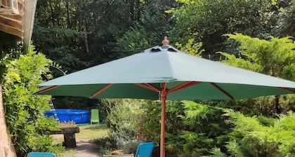 Cottage set in grounds of 25 acres with lake