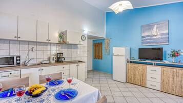 Family Apartment, Multiple Bedrooms, Mountainside (Sunset Sea View Blue Apartment) | Interior