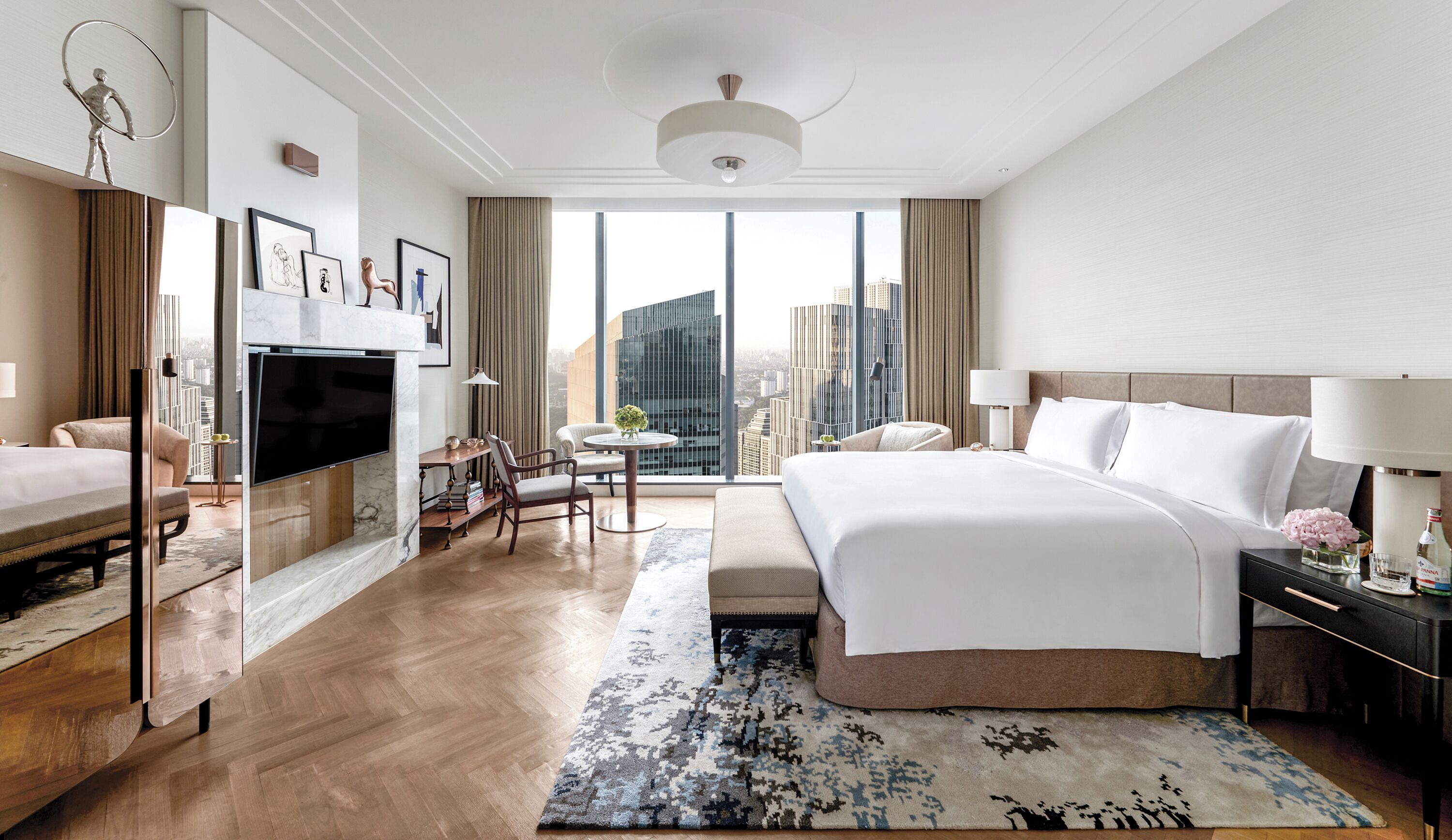 Premium bedding, minibar, in-room safe, desk