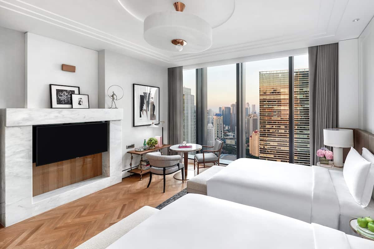 Deluxe Twin Room (Skyline) | 1 bedroom, premium bedding, minibar, in-room safe