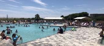Fantastic Upgrades - 1st Floor Perfection - Beach Access t& SNOWBIRD - C145