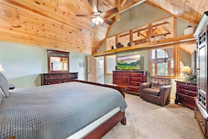 Cabin, 3 Bedrooms | 3 bedrooms, free WiFi, bed sheets - Kim's Cove Motorcycle-Friendly Cabin features Game Room by RedAwning (Sevierville)