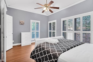 4 bedrooms, free WiFi, bed sheets