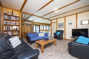 DVD player - Sea Breeze - Perfect house for the family (Lancelin)