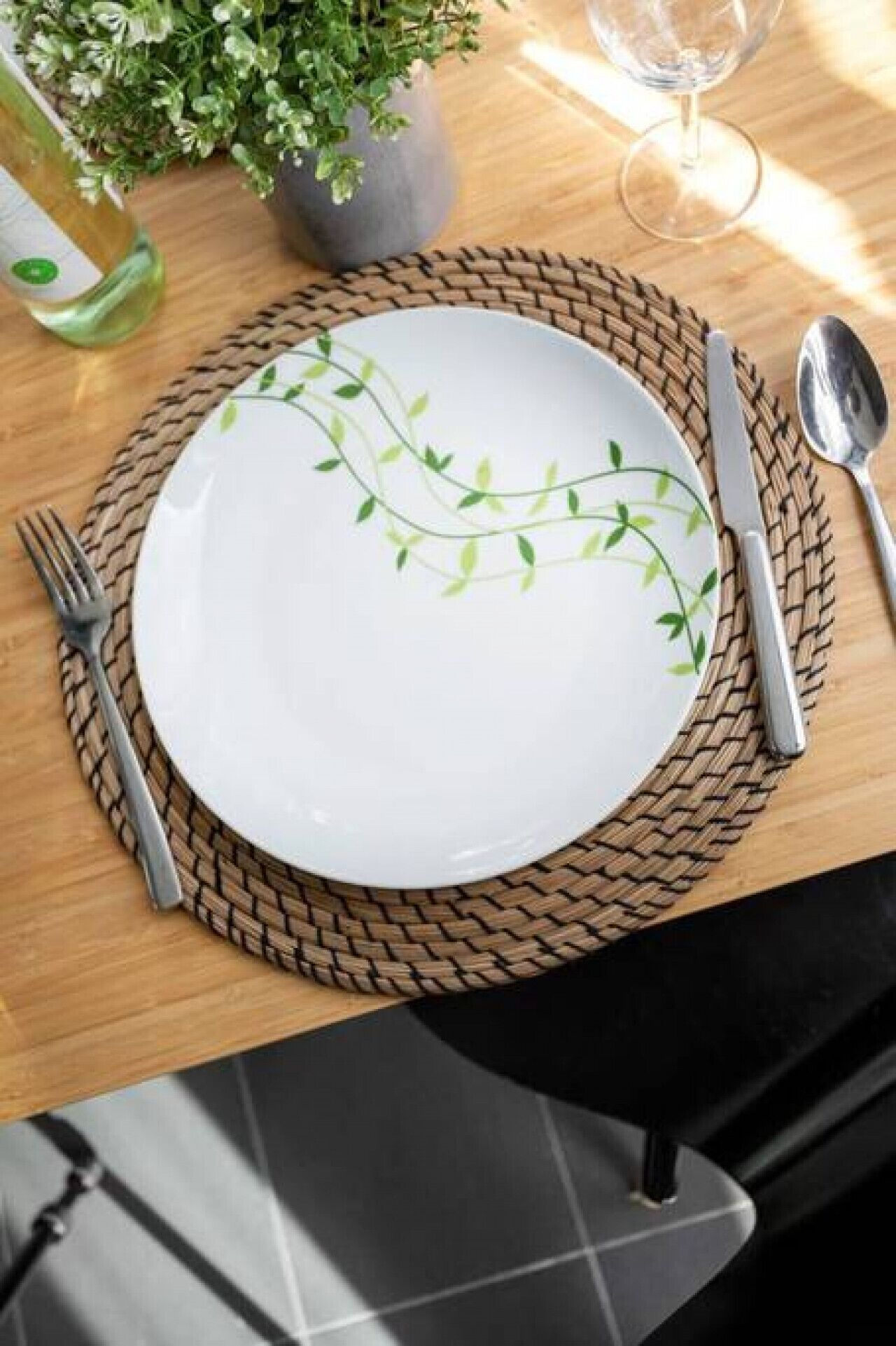 Sleek · Sleek Collingwood*FreeCarpark*Netflix* — image 5