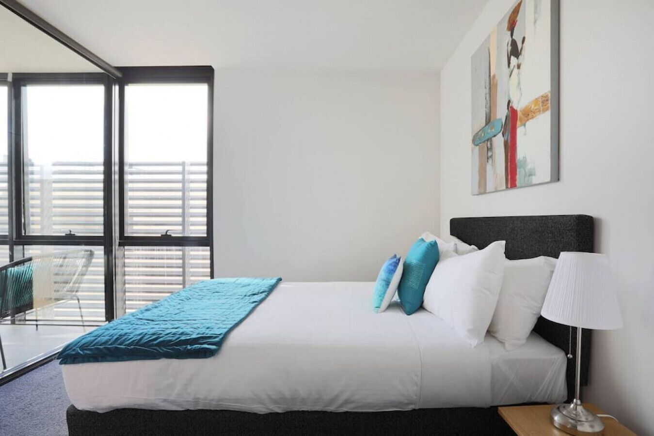 Sleek · Sleek Collingwood*FreeCarpark*Netflix* — image 21