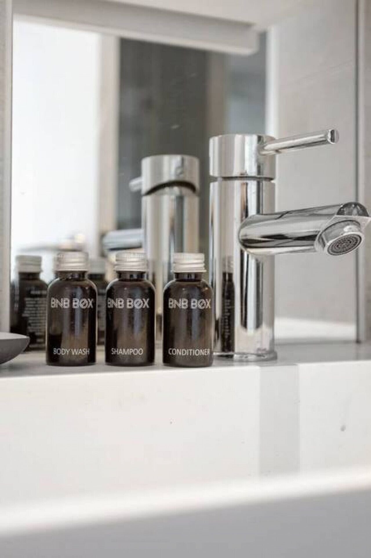 Sleek · Sleek Collingwood*FreeCarpark*Netflix* — image 27