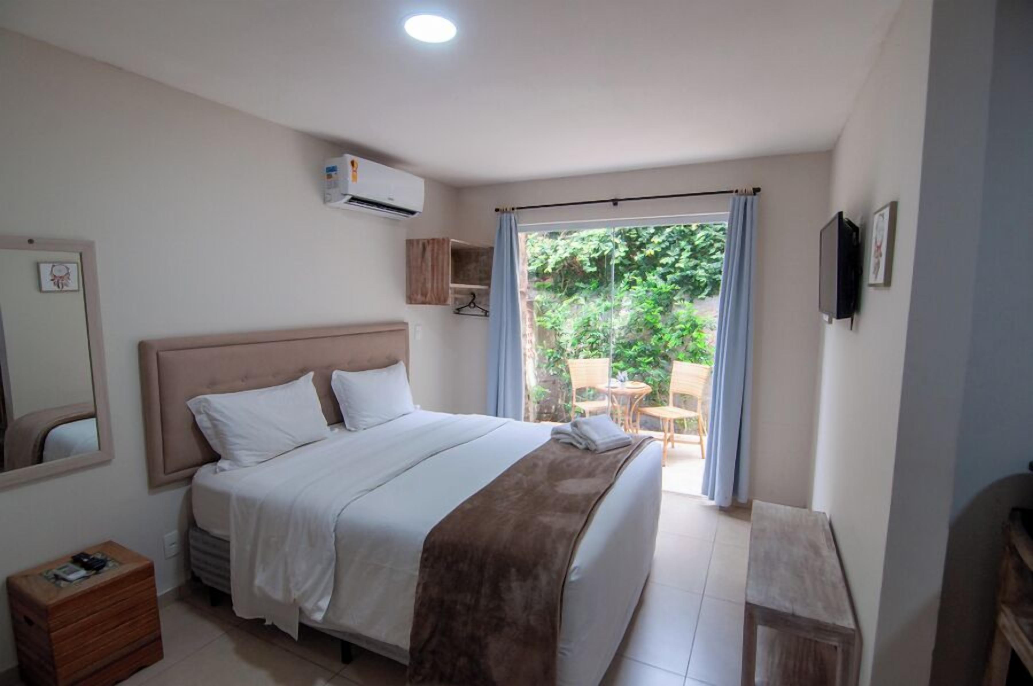 Deluxe Triple Room | Hypo-allergenic bedding, free WiFi, bed sheets