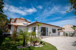 Fachada da propriedade