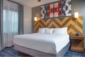 1 bedroom, in-room safe, iron/ironing board, free WiFi - Glacier Canyon - FREE Wilderness Water Park Passes, Game Room & More! Sleeps 4 (Baraboo)