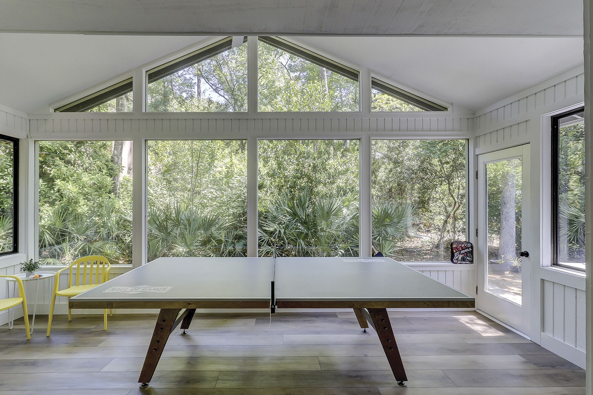 Beautiful renovated home in the heart of Sea Pines with Private Pool!