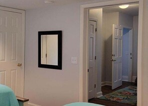 2 bedrooms, internet