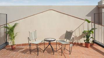 Panoramic Room | Terrace/patio