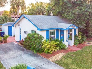 Exterior - Beachy Paradise (Indian Rocks Beach)