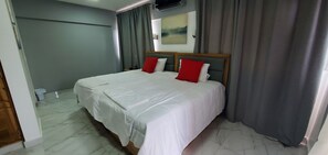 24 Schlafzimmer, kostenloses WLAN, Bettwäsche