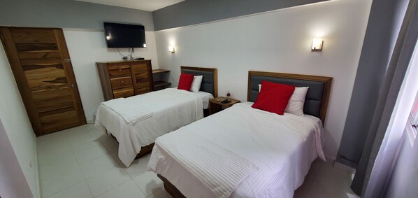 24 Schlafzimmer, kostenloses WLAN, Bettwäsche