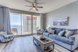 TV - 2 Bedroom Bunk in Shores of Panama! Room for Everyone + RSVP Parking! (Panama City)