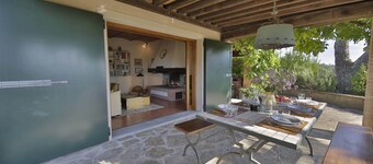 MY TUSCANY VILLA: Absolute privacy, between pine and olive trees