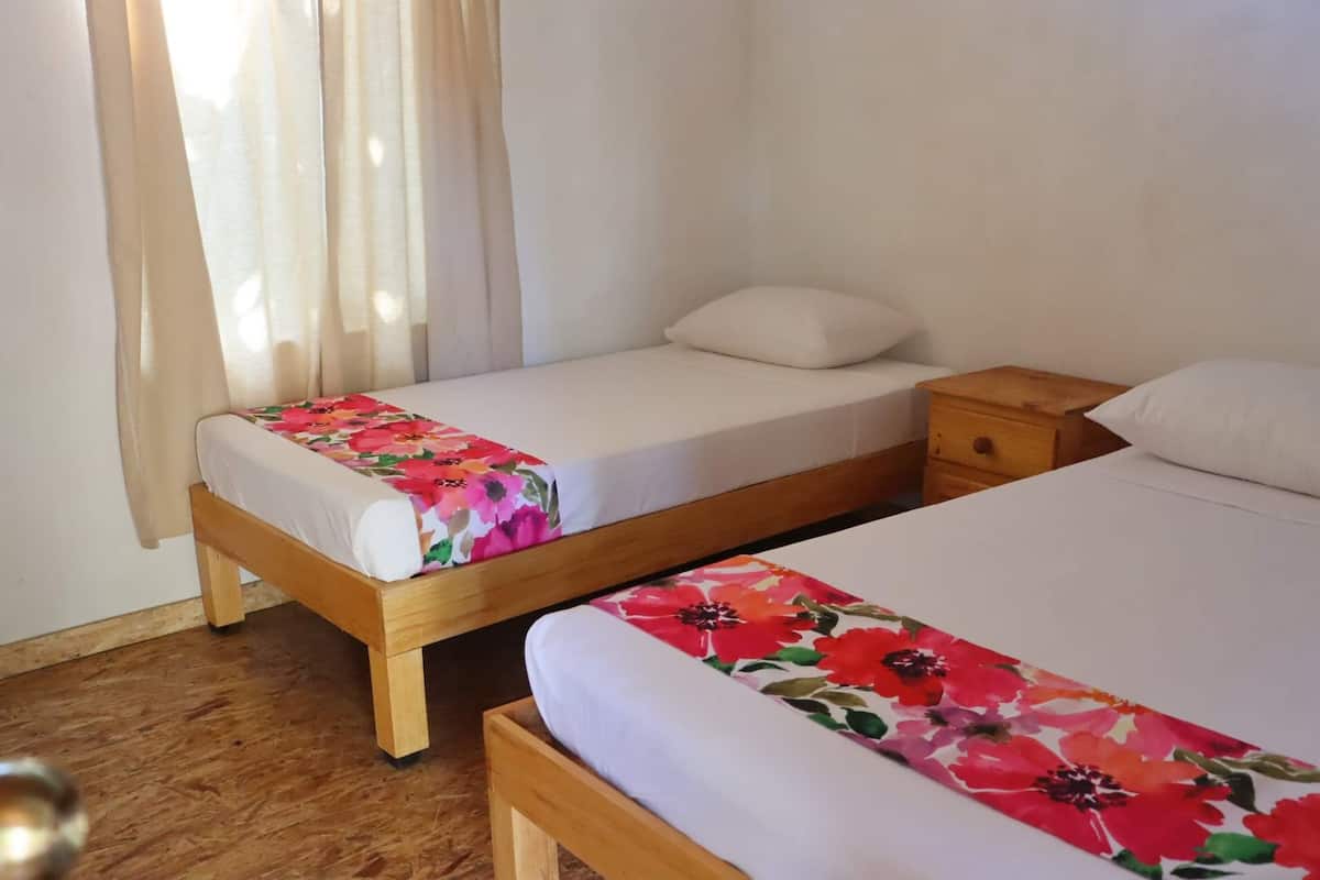Free WiFi, bed sheets