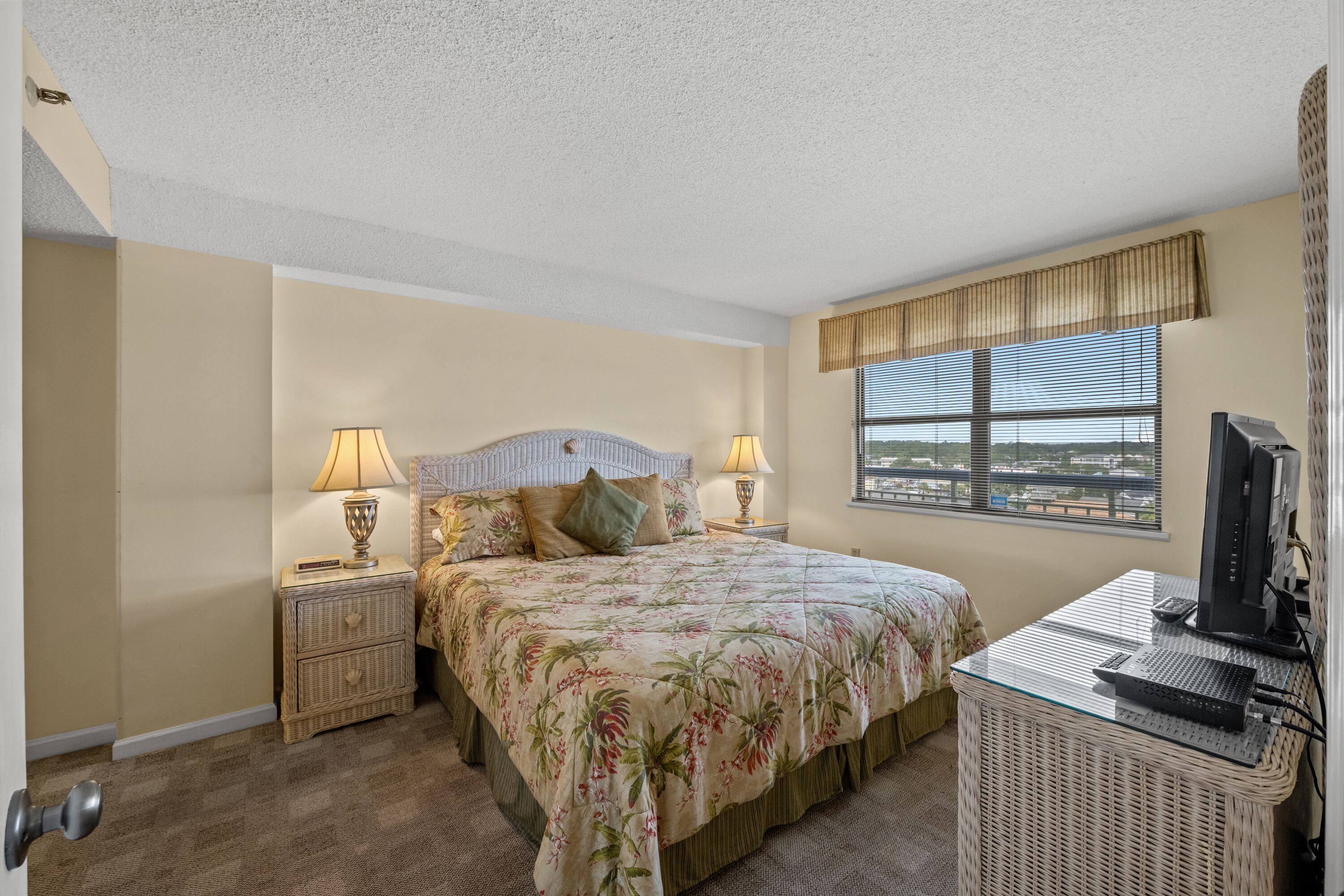 Oceans 814 - Ocean Front 1 Bedroom Condo in Cherry Grove