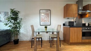 Dining - Arcadian Apartment - Secure Parking - Balcony (West Midlands)