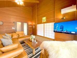 Flat-screen TV - Youan (Fujikawaguchiko)
