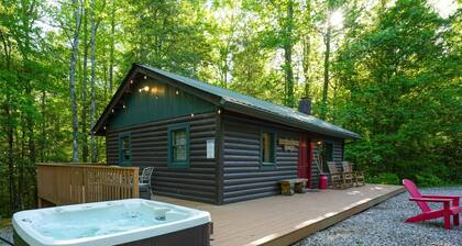 Two Cabins with Hot Tubs-Playset/Sleeps 22/7 Acres