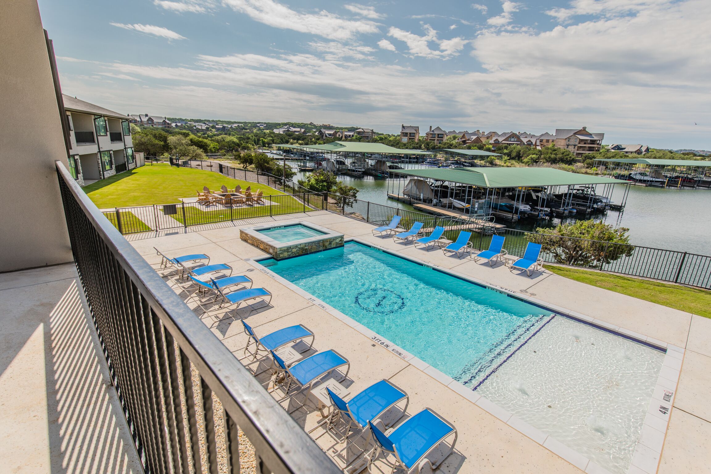 "Mimi's Place" Waterfront Condo w/ Available Boat Slip