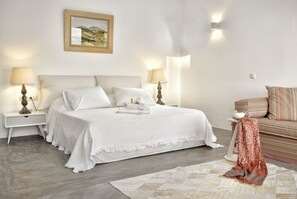Villa, Mehrere Betten | 13 Schlafzimmer, Bügeleisen/Bügelbrett, kostenloses WLAN, Bettwäsche