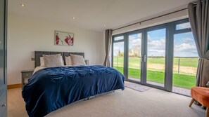 4 bedrooms, iron/ironing board, travel cot, free WiFi