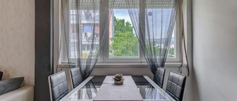 Appartement Confort | Salle Ă manger