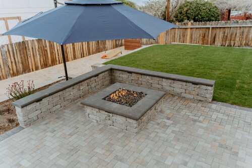 Stylish Home Great for Families & Large Groups! No cleaning required @ checkout!