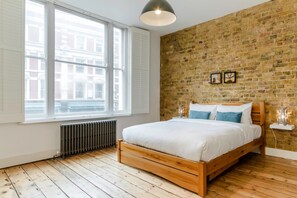 Basic Apartment, Multiple Beds - The Ultimate Shoreditch Flat w Outdoor Terrace (London)