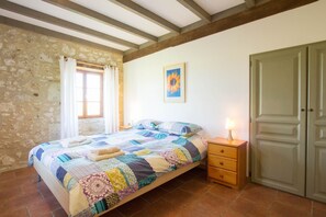 3 Schlafzimmer, Bügeleisen/Bügelbrett, Reisekinderbett, kostenloses WLAN