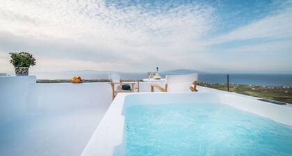 Fava Eco Suites - Honeymoon Suite with Outdoor Private Jetted Tub