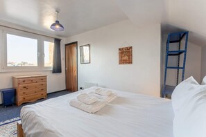 Basic House, Multiple Beds