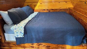 1 bedroom, travel cot, free WiFi, bed sheets