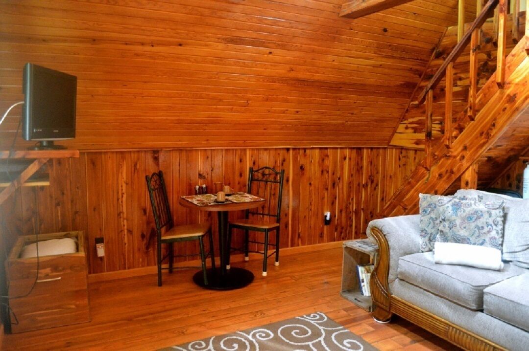 Cedar A Frame Chalet cabin 6 with HOT TUB on Patoka Lake So. Indiana