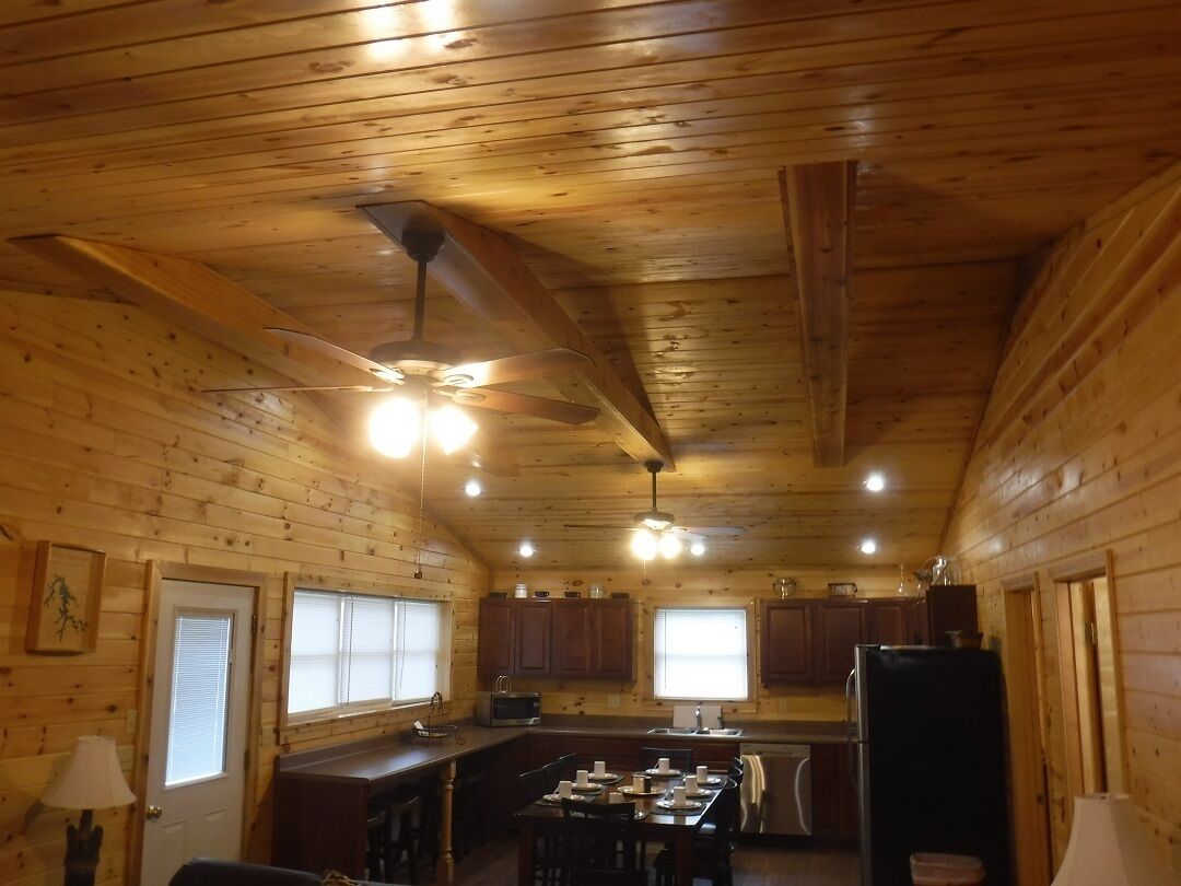 Solarium Deluxe #19 4 bdrm 2.5 bath. Located on Patoka Lake in Southern Indiana.